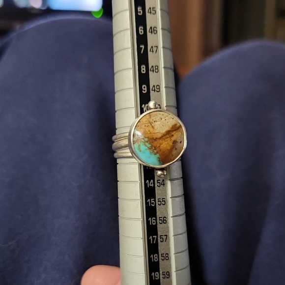 Royston Ribbon & Sterling Silver - Picture 5 of 5